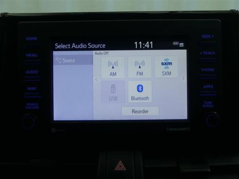 Used 2020 Toyota RAV4 LE image 10