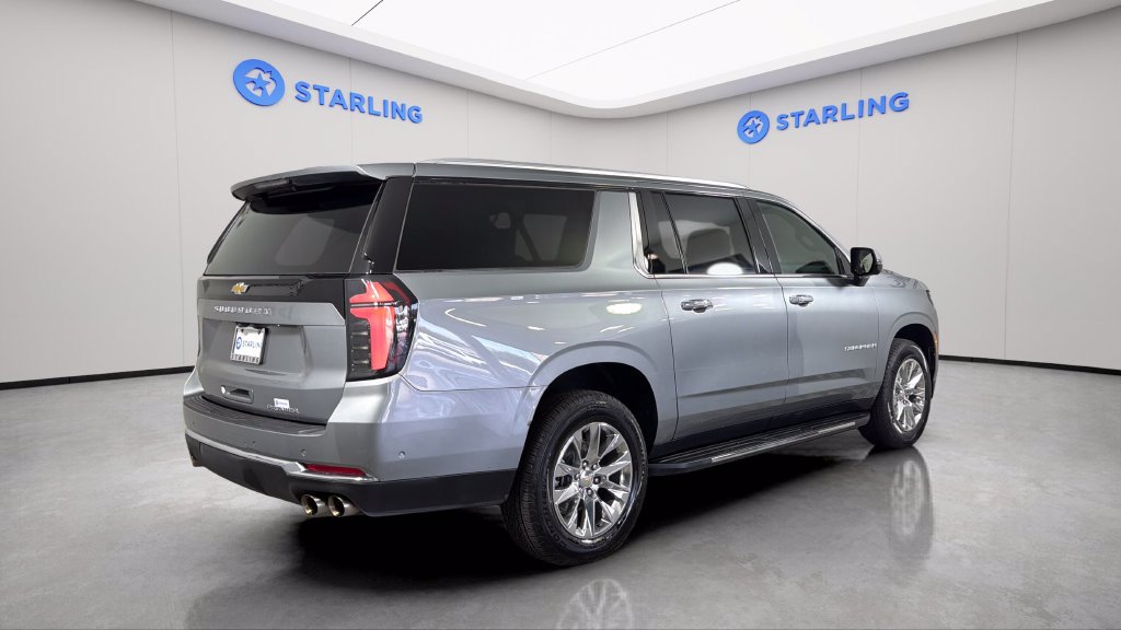 Used 2025 Chevrolet Suburban Premier RWD image 10