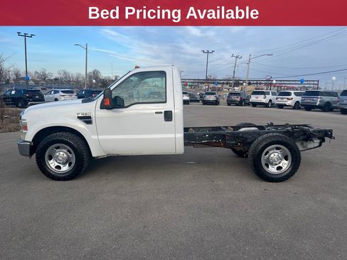 Used 2009 Ford F350 2WD Regular Cab Super Duty image 2