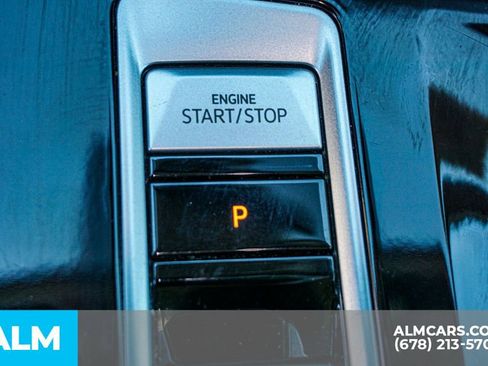 Used 2024 Volkswagen Atlas SE image 47