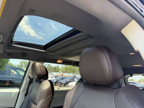 Used 2021 Toyota Sienna Platinum FWD image 19