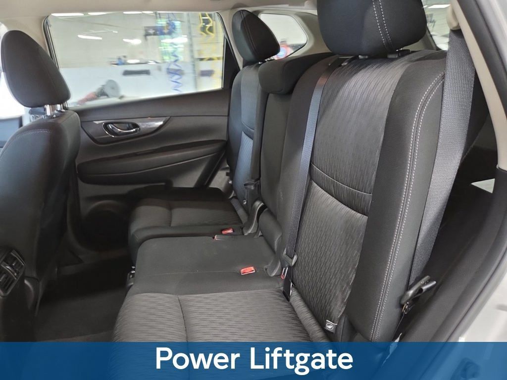 Used 2020 Nissan Rogue SV w/ Premium Package AWD/4WD image 7