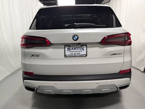 Used 2019 BMW X5 xDrive40i w/ Convenience Package AWD/4WD image 4