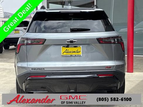 Used 2025 Chevrolet Equinox RS w/ Safety and Technology Package FWD image 5