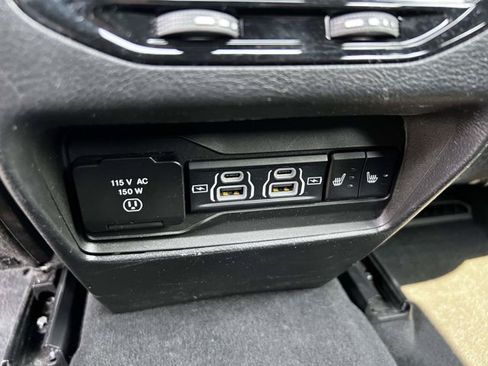 Used 2022 Jeep Grand Cherokee Overland AWD/4WD image 11