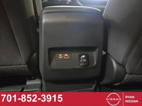 Certified 2023 Nissan Frontier SV w/ SV Convenience Package AWD/4WD image 41