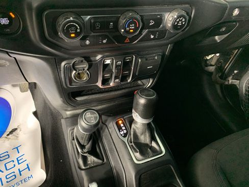 Used 2020 Jeep Wrangler Unlimited Sport AWD/4WD image 24