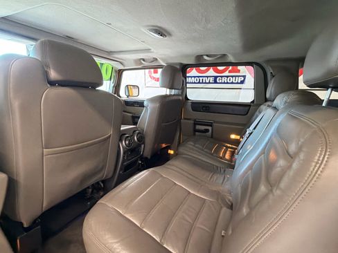 Used 2004 HUMMER H2 w/ Preferred Equipment Group AWD/4WD image 20