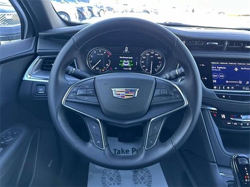 Used 2024 Cadillac XT5 Luxury image 35