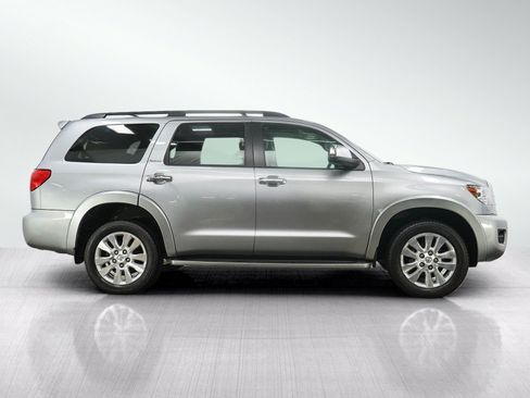 Used 2016 Toyota Sequoia Platinum AWD/4WD image 6
