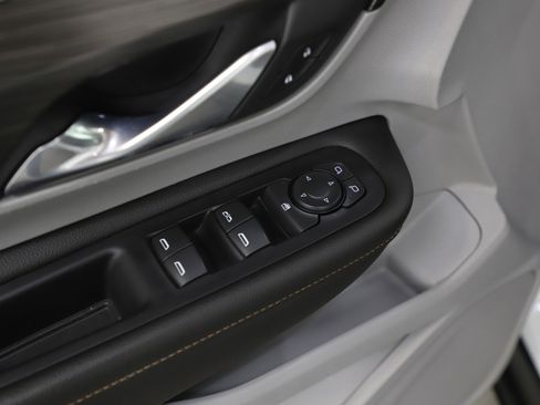 Used 2020 GMC Terrain SLT image 19