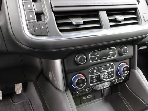 Used 2024 Chevrolet Tahoe Z71 image 61