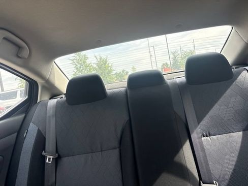 Used 2025 Nissan Versa SV FWD image 34