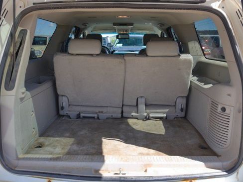 Used 2009 Chevrolet Suburban LT w/ Luxury Package AWD/4WD image 28