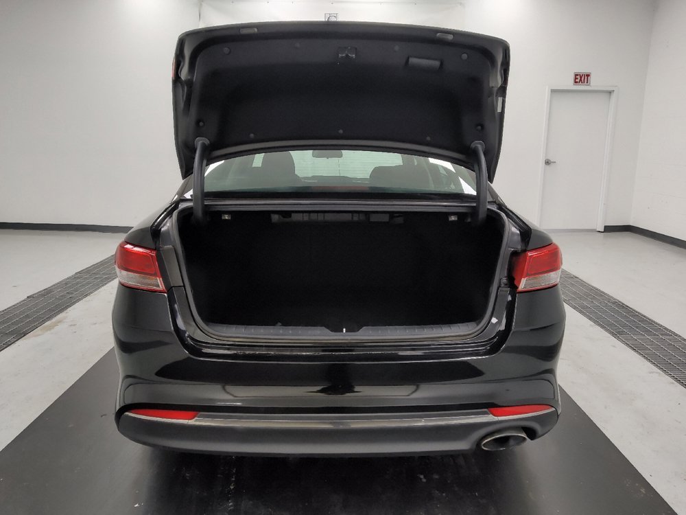 Used 2017 Kia Optima LX FWD image 29