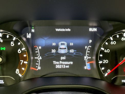 Used 2022 Jeep Compass Latitude AWD/4WD image 9