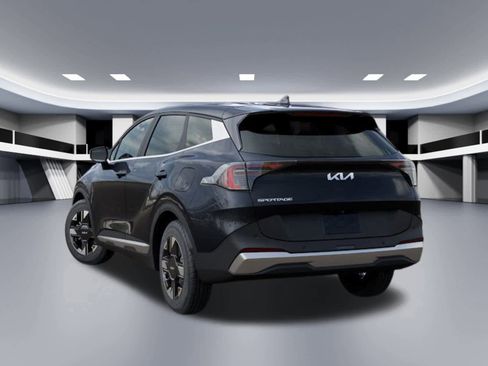 New 2026 Kia Sportage LX image 4