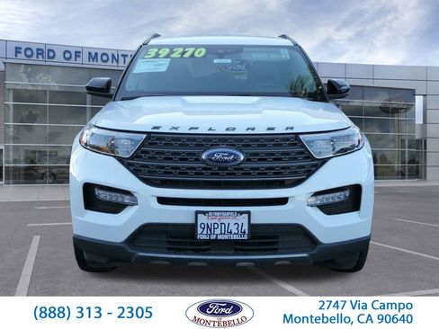Used 2024 Ford Explorer XLT w/ Equipment Group 202A image 8