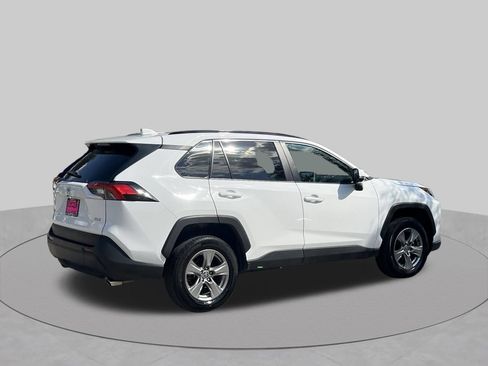 Used 2025 Toyota RAV4 XLE FWD image 6