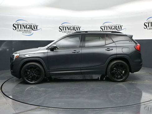 Used 2020 GMC Terrain SLE w/ Driver Convenience Package FWD image 4