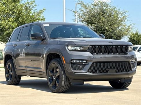 New 2025 Jeep Grand Cherokee Limited w/ Luxury Tech Group II image 2
