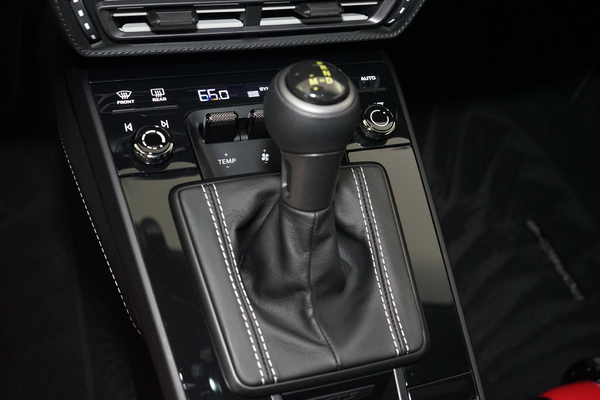 Used 2024 Porsche 911 GT3 RWD image 11