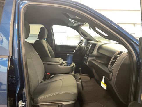 Used 2024 RAM 2500 Tradesman w/ Chrome Appearance Group image 12