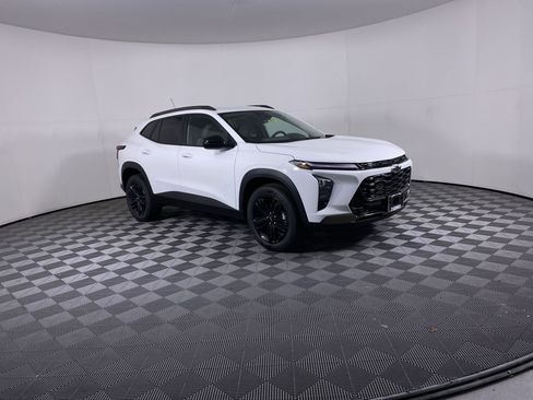 New 2025 Chevrolet Trax ACTIV w/ Driver Confidence Package image 19