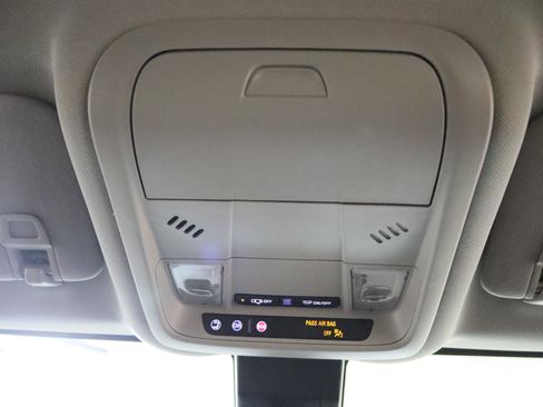 Used 2024 Chevrolet Equinox LT image 26