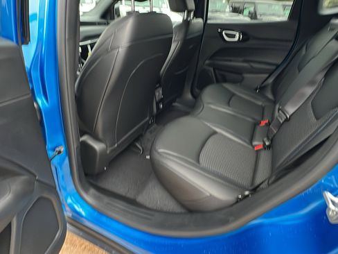 New 2026 Jeep Compass Latitude image 19