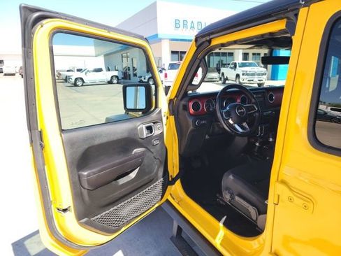 Used 2021 Jeep Wrangler Unlimited Rubicon AWD/4WD image 21