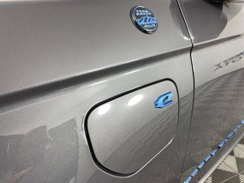 Used 2023 Jeep Grand Cherokee Trailhawk w/ Luxury Tech Group III image 24