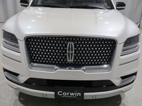 Used 2019 Lincoln Navigator L Reserve AWD/4WD image 9