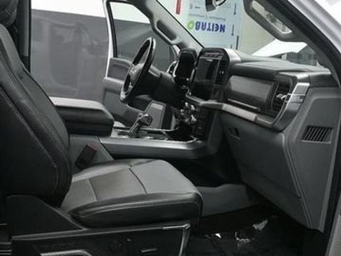 Used 2023 Ford F150 Lariat AWD/4WD image 11