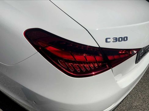 Certified 2022 Mercedes-Benz C 300 Sedan w/ Exclusive Trim Package image 28