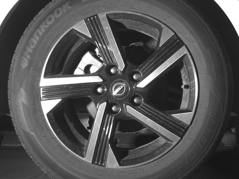 Used 2025 Nissan Sentra SV FWD image 15