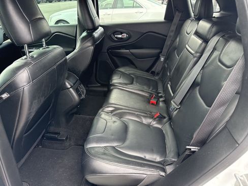 Used 2015 Jeep Cherokee Limited AWD/4WD image 10