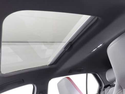 New 2026 Volkswagen GTI SE FWD image 15