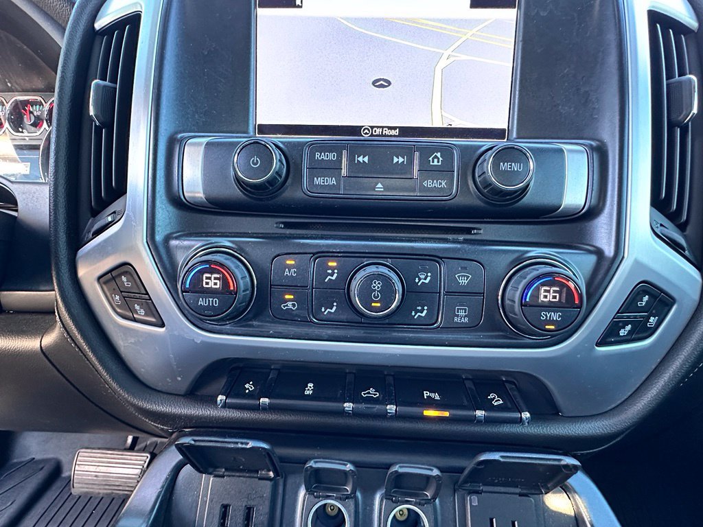 Used 2018 GMC Sierra 1500 SLT w/ SLT Preferred Package AWD/4WD image 32