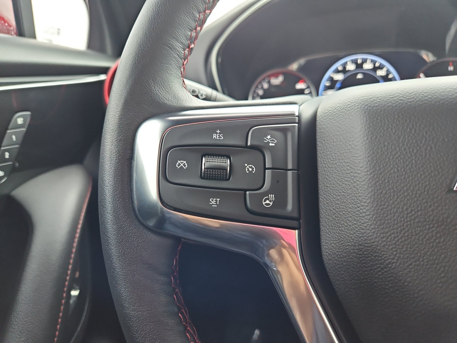 Used 2022 Chevrolet Blazer RS w/ Enhanced Convenience Package AWD/4WD image 26