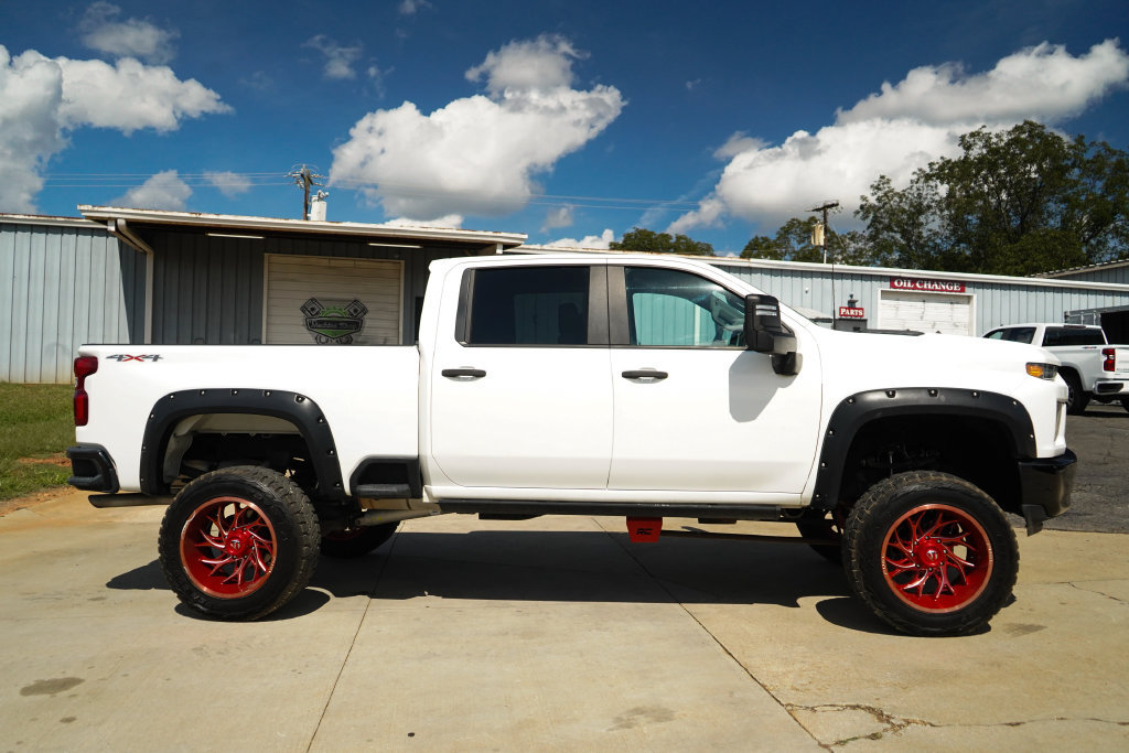 Used 2020 Chevrolet Silverado 2500 Custom w/ Custom Value Package AWD/4WD image 3