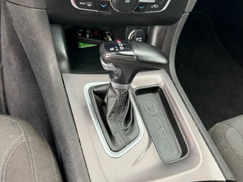 Used 2022 Dodge Charger SXT RWD image 23