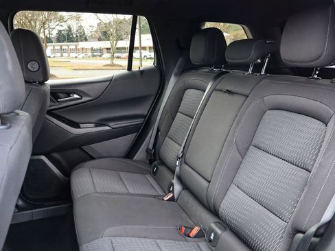 Used 2025 Chevrolet Equinox LT image 11