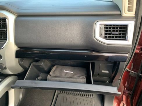 Used 2019 Nissan Titan SV w/ SV Convenience Package image 31