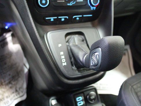 Used 2020 Ford Transit Connect XLT image 14