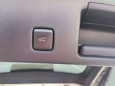 Used 2023 Ford Escape ST-Line Select AWD/4WD image 15