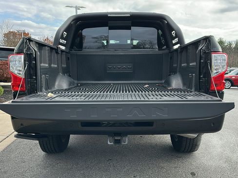 Certified 2024 Nissan Titan SV w/ SV Bronze Edition Package image 6