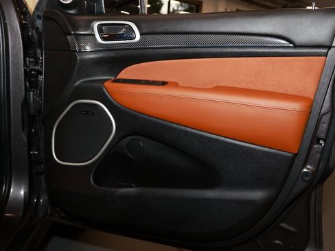 Used 2021 Jeep Grand Cherokee SRT image 19