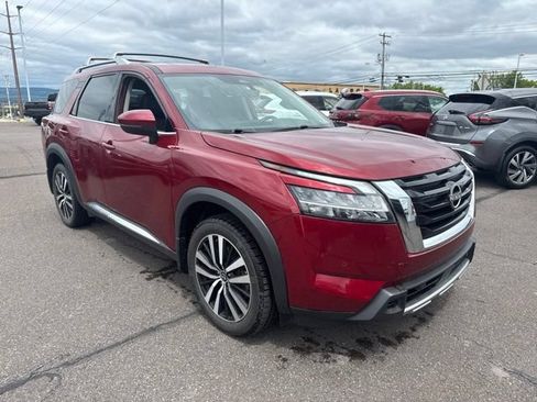 Certified 2023 Nissan Pathfinder Platinum AWD/4WD image 3