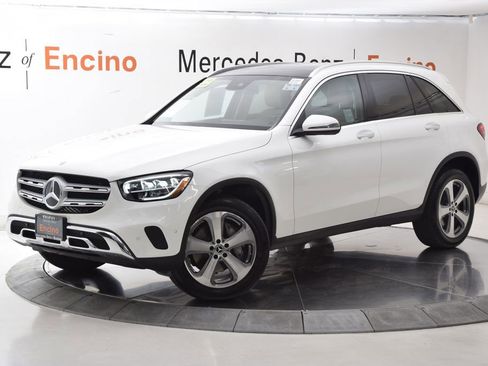Used 2022 Mercedes-Benz GLC 300 image 2